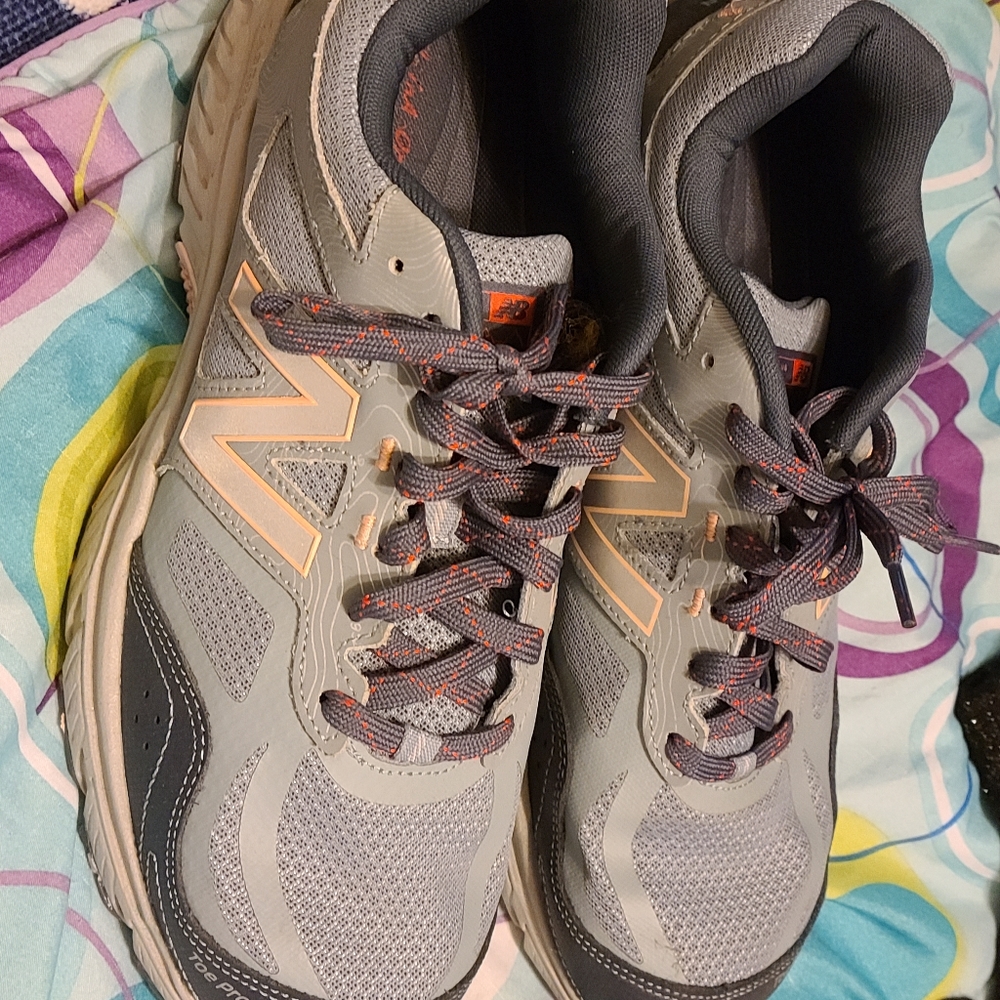 Womens New Balance shoes, size 12